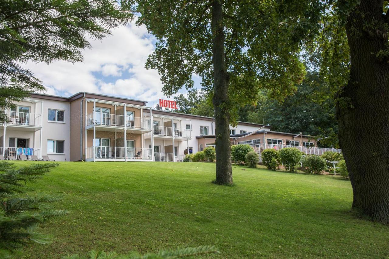 Hotel Am Untersee Bantikow Exterior photo