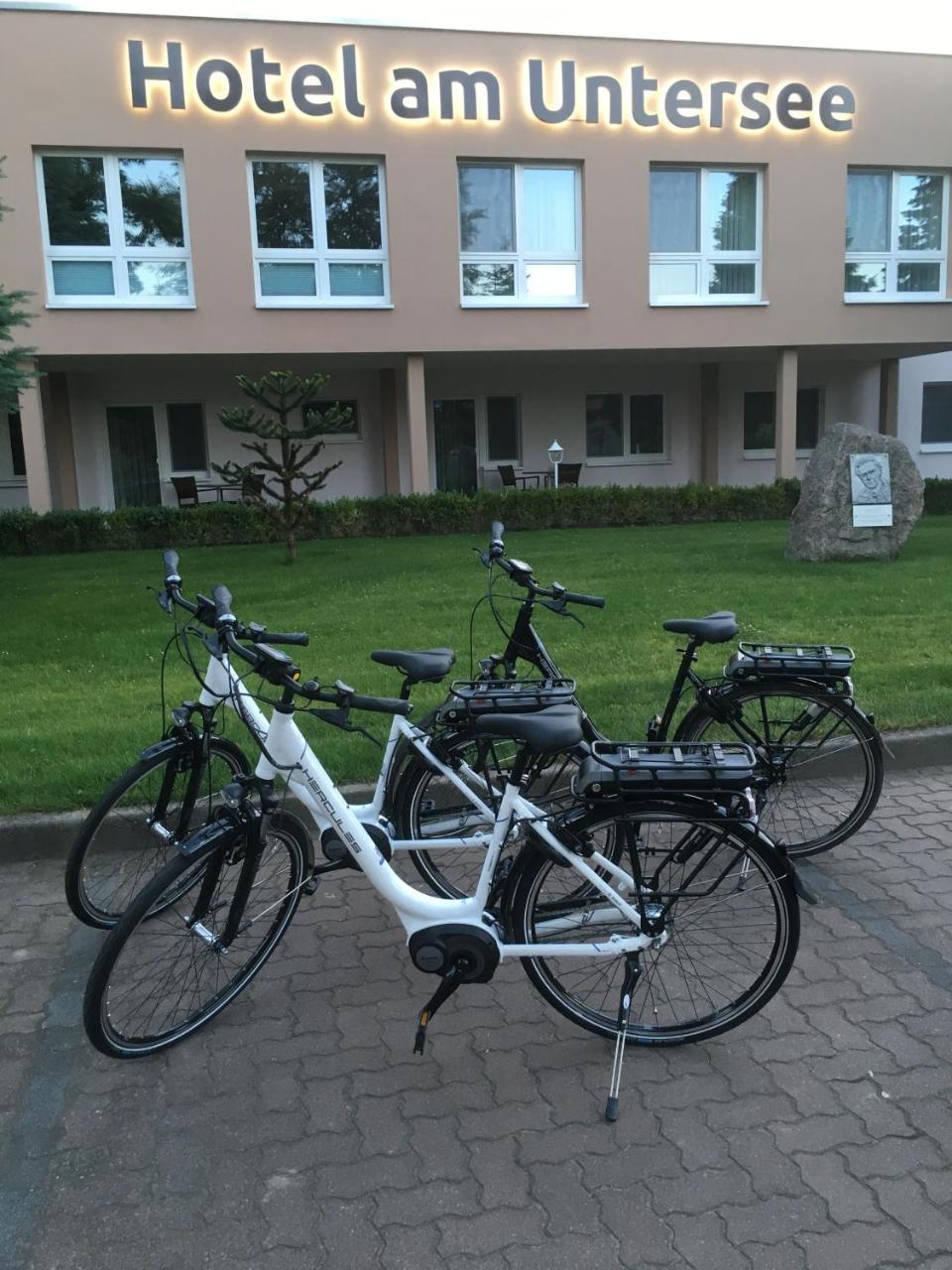 Hotel Am Untersee Bantikow Exterior photo